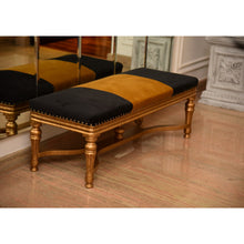 Minimal Classic Detailed Ottoman